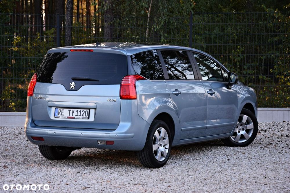 Peugeot 5008 - 4