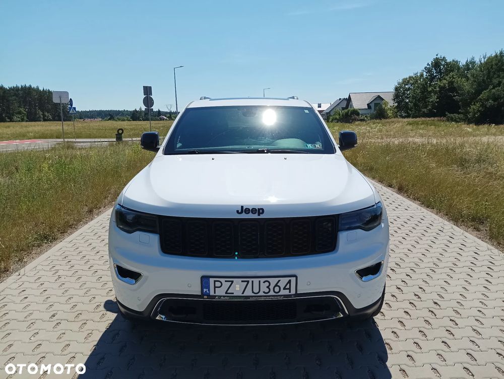 Jeep Grand Cherokee - 1
