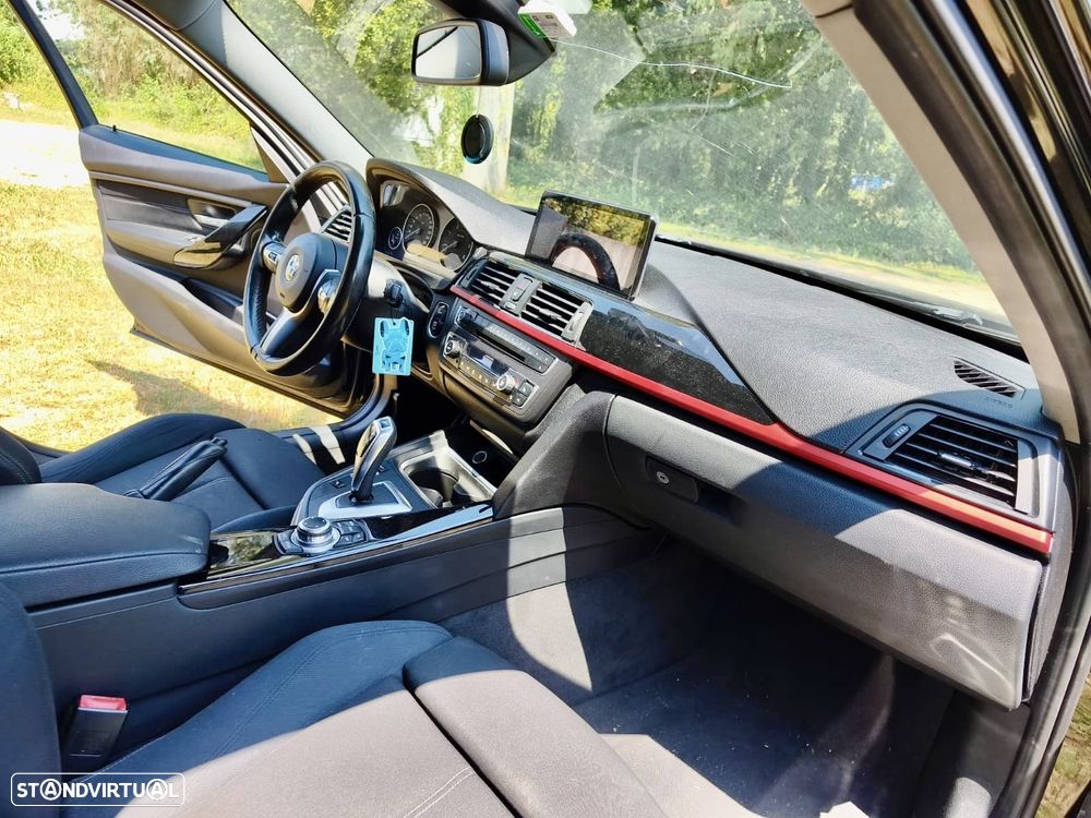 BMW 320 d Auto Pack M - 46