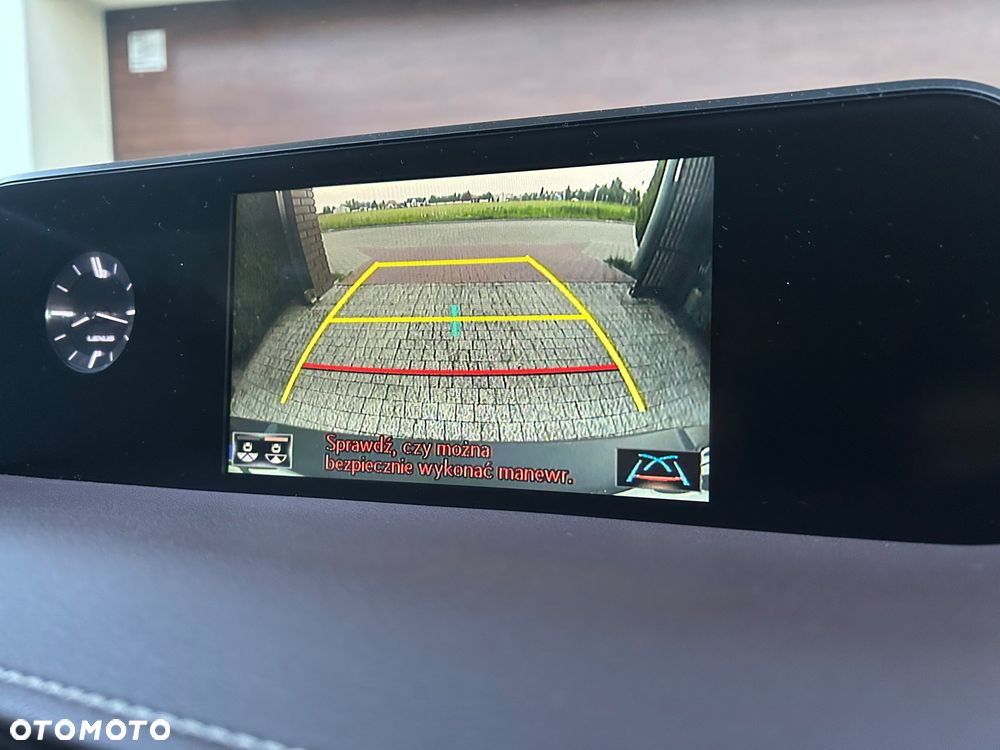 Lexus UX 200 GPF Business 2WD - 26