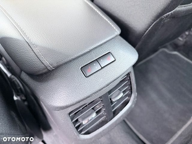 Ford Mondeo SW 2.0 EcoBlue Titanium - 21