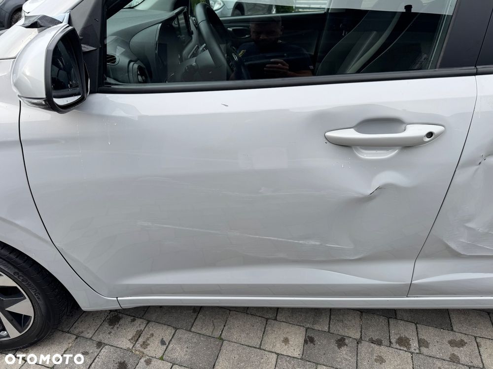 Hyundai i10 1.0 Premium - 10