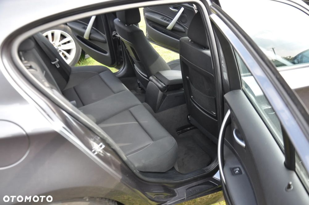 BMW Seria 1 118d - 23