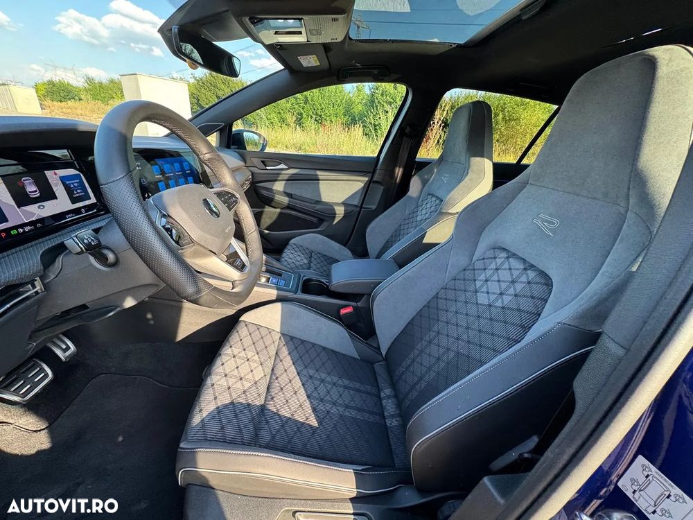 Volkswagen Golf - 12