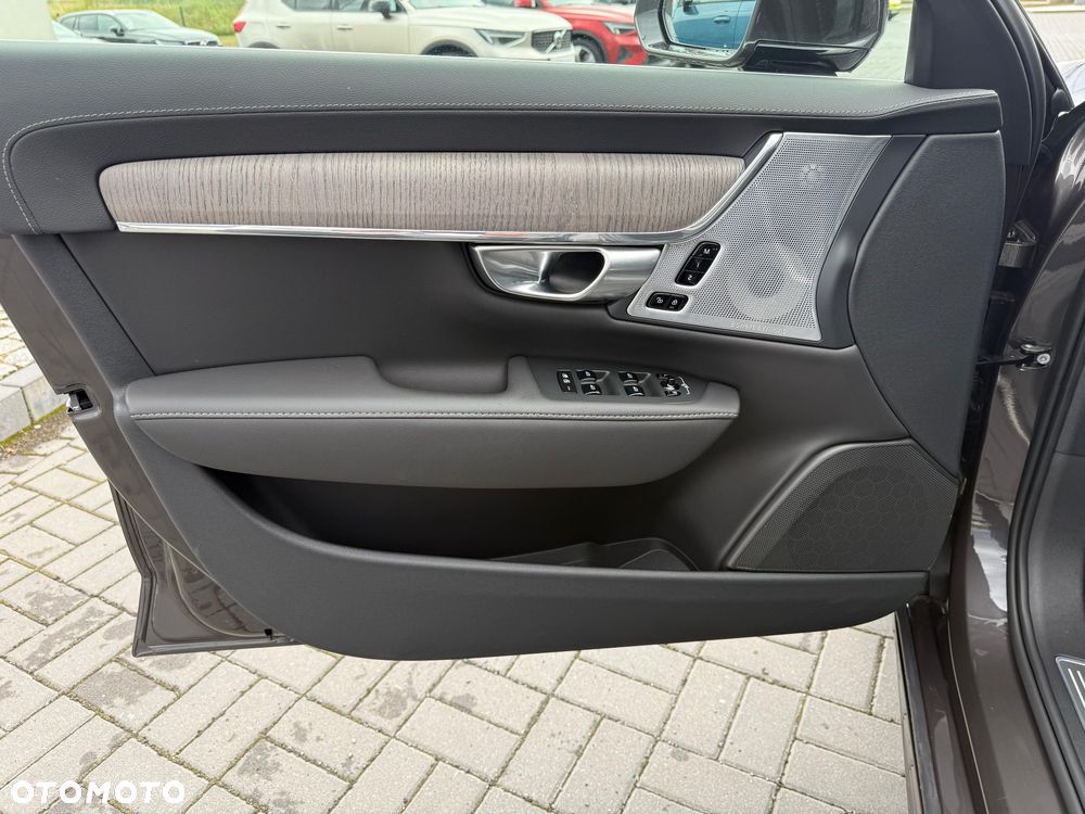 Volvo S90 D5 AWD R-Design - 4