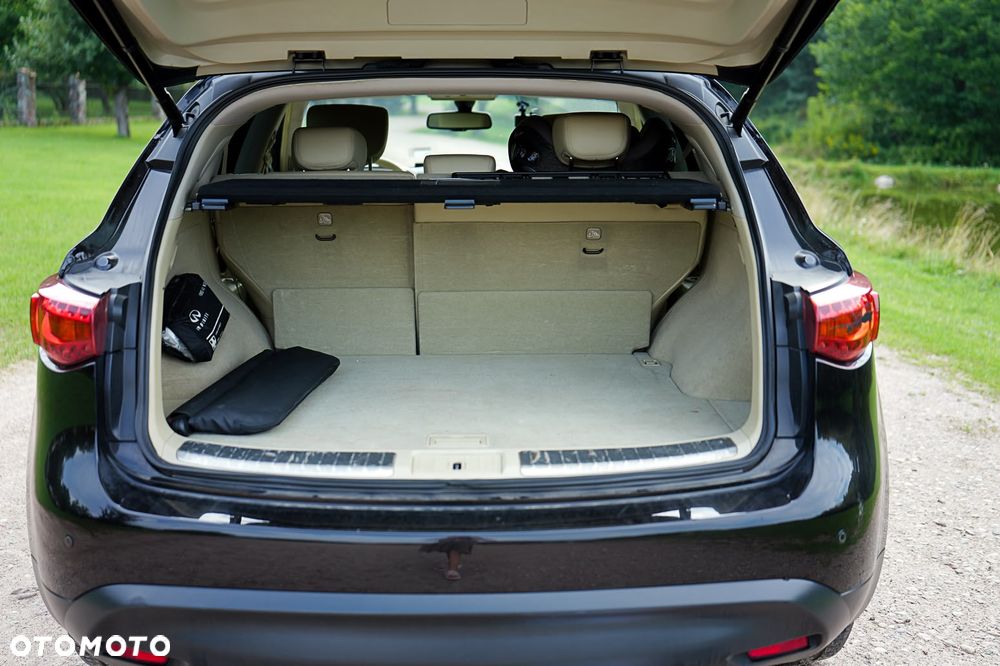 Infiniti QX70 3.7 S - 2