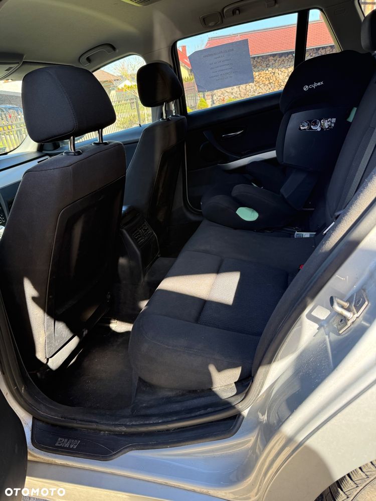 BMW Seria 3 316d - 15