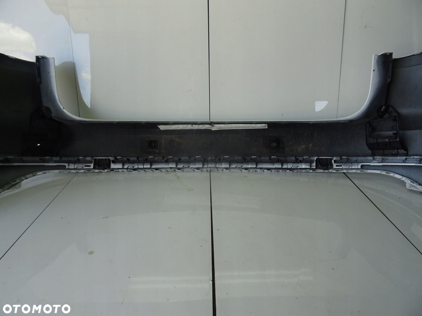 ZDERZAK TYŁ VW TOUAREG III R LINE ORYGINAŁ - 5