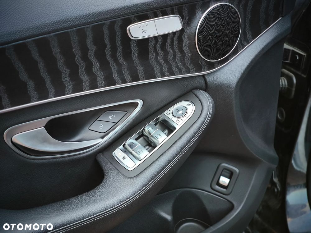 Mercedes-Benz Klasa C 220 d 9G-TRONIC - 35