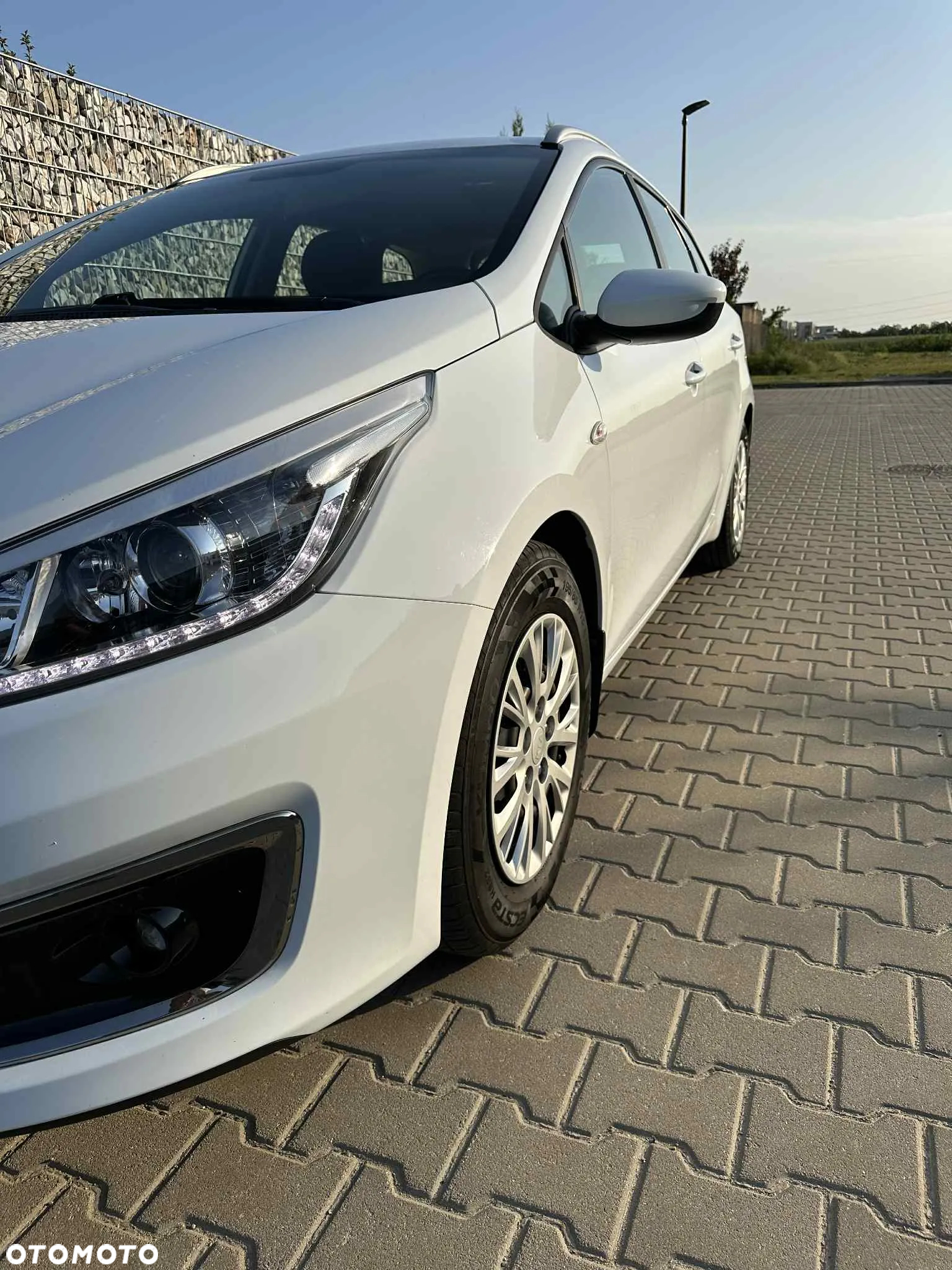 Kia Ceed Cee'd 1.6 GDI M - 9