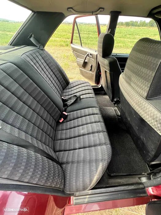 Mercedes-Benz W201 (1982-1993) 190 E 1.8 - 7