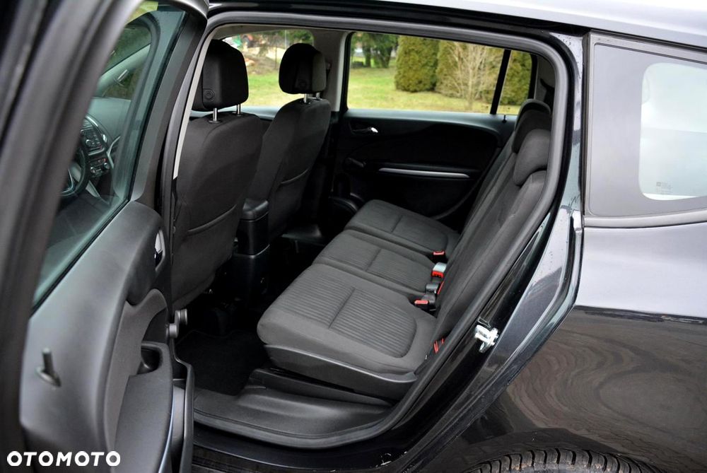 Opel Zafira 1.4 Turbo Business Innovation - 21
