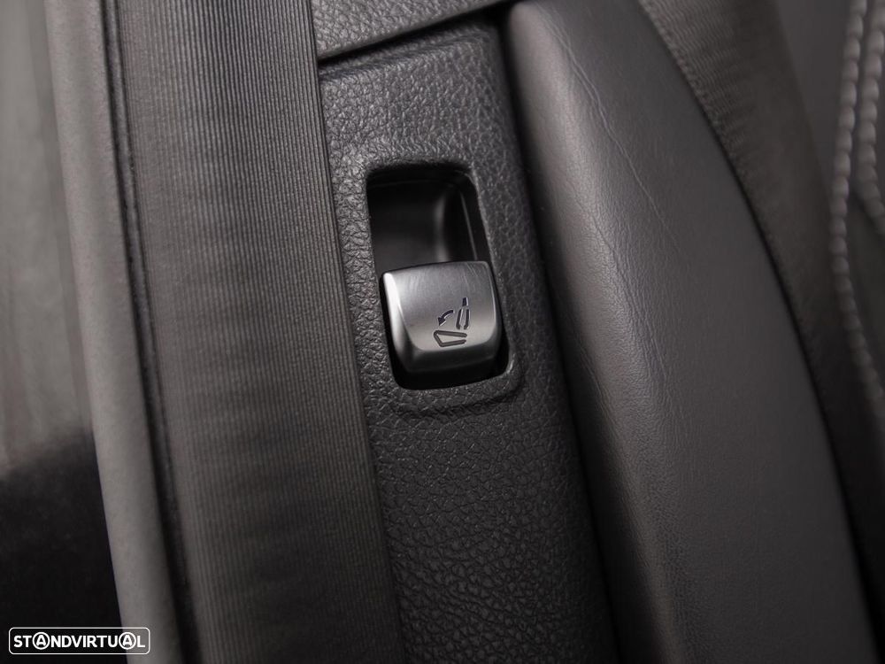 Mercedes-Benz C 63 AMG S - 40