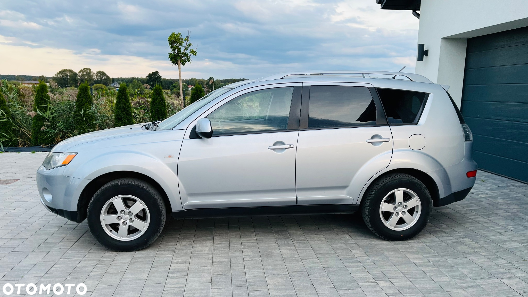 Mitsubishi Outlander - 5