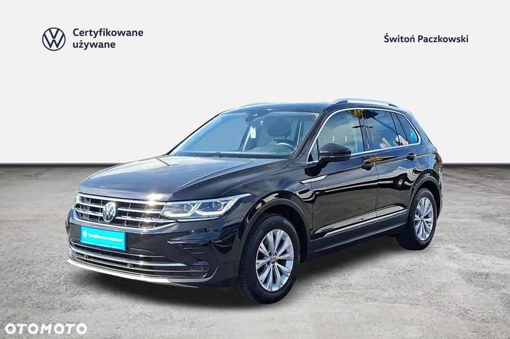 Volkswagen Tiguan - 1