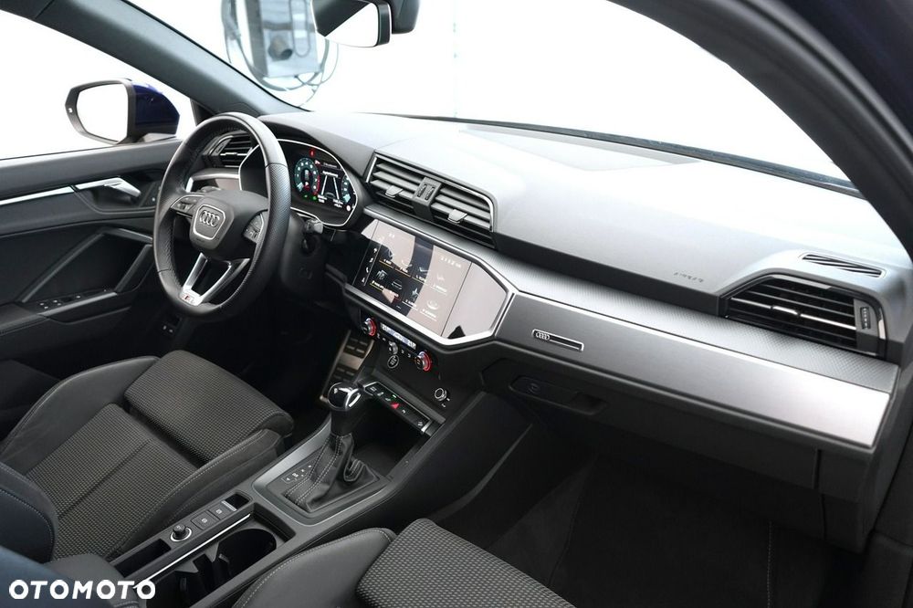 Audi Q3 - 25