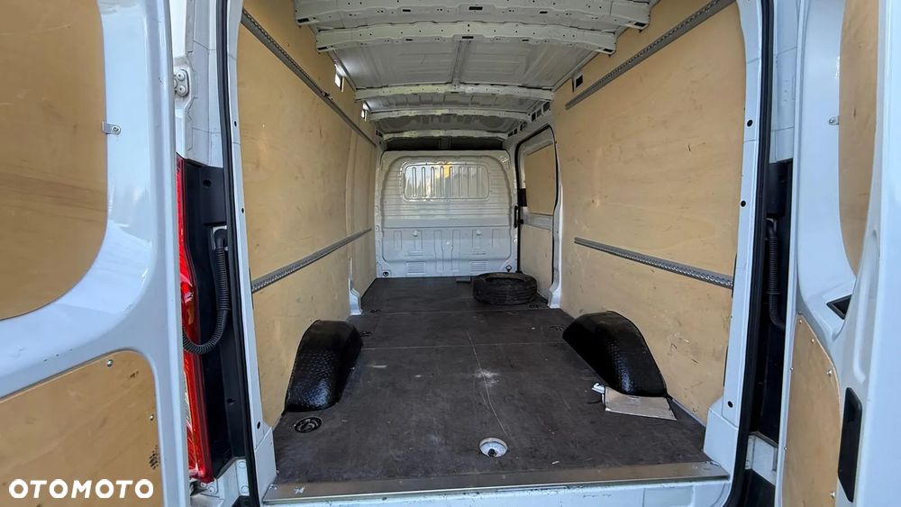 Maxus DELIVER 9 - 7