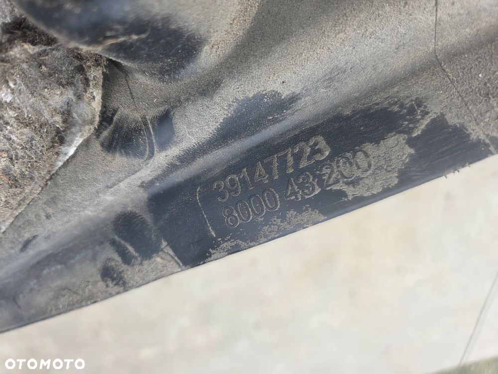Nadkole lewe tylne tył Citroen C3 Aircross - 9