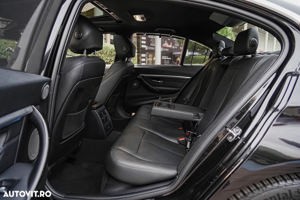 BMW Seria 3 330e iPerformance Luxury Line - 9