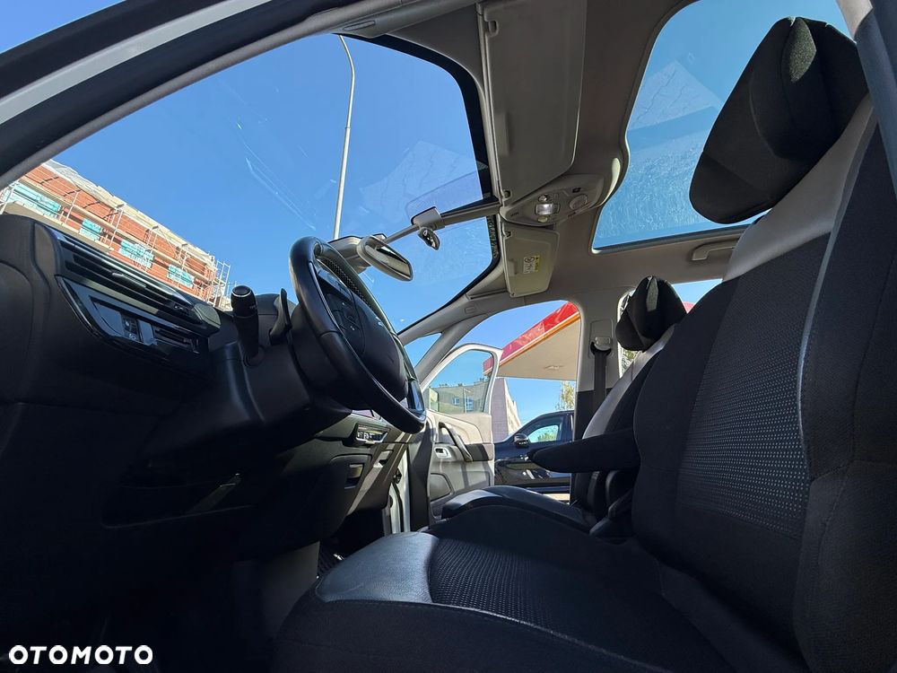 Citroën C4 SpaceTourer 1.6 PureTech Shine S&S EAT8 - 13