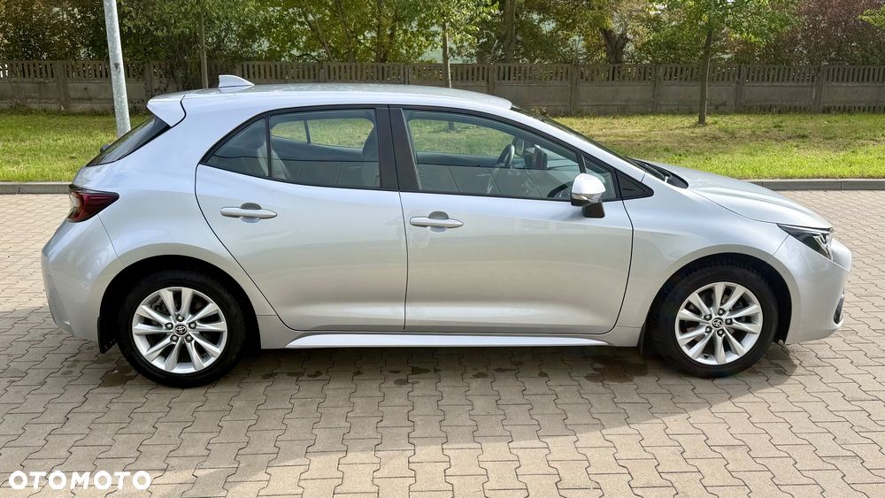Toyota Corolla 1.8 Hybrid Comfort - 17