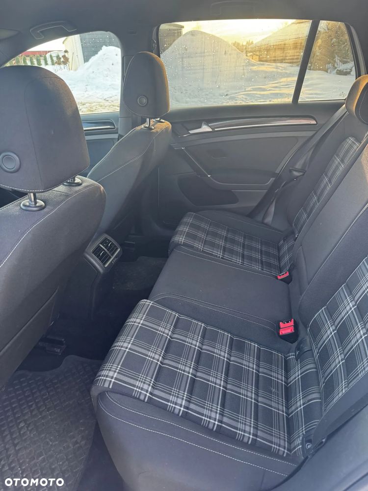 Volkswagen Golf 2.0 TDI BMT GTD - 7