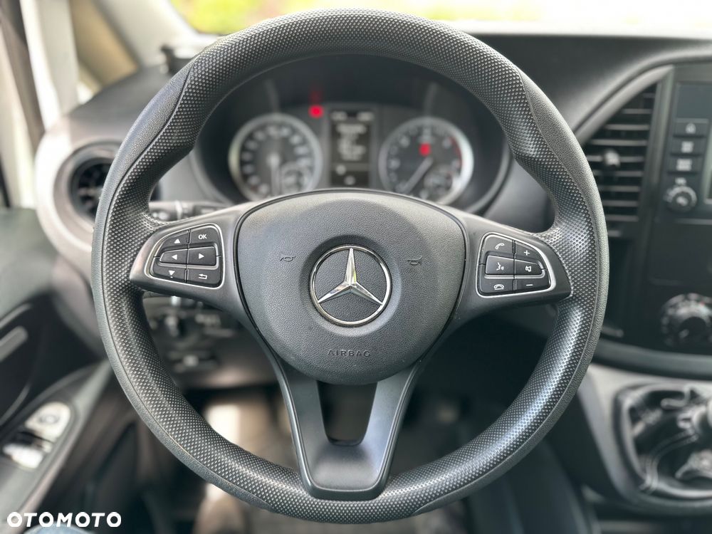 Mercedes-Benz Vito - 19