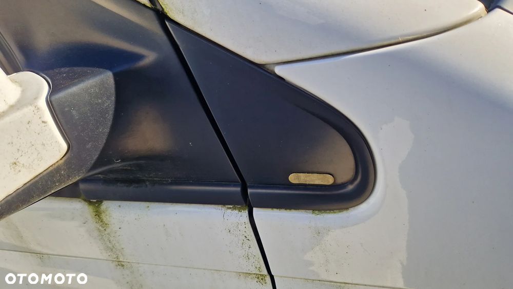 MERCEDES VANEO W414 ZAŚLEPKA BŁOTNIKA PRAWA - 1