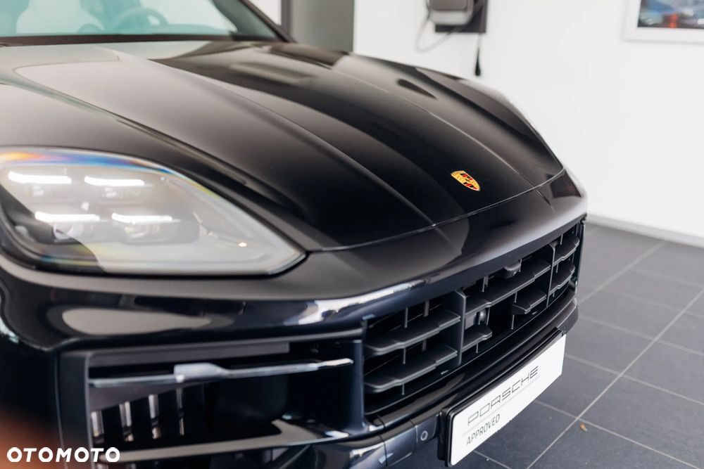 Porsche Cayenne GTS - 40