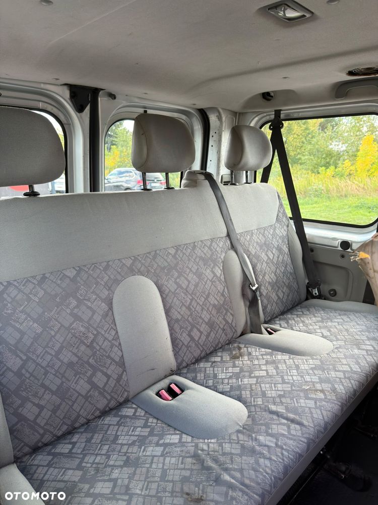 Opel Vivaro - 10