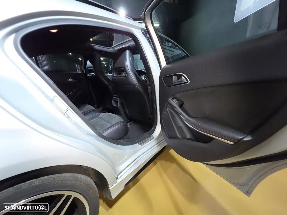 Mercedes-Benz A 200 CDI AMG Line - 10