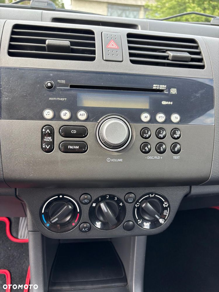 Suzuki Swift 1.3 4x4 Comfort - 11