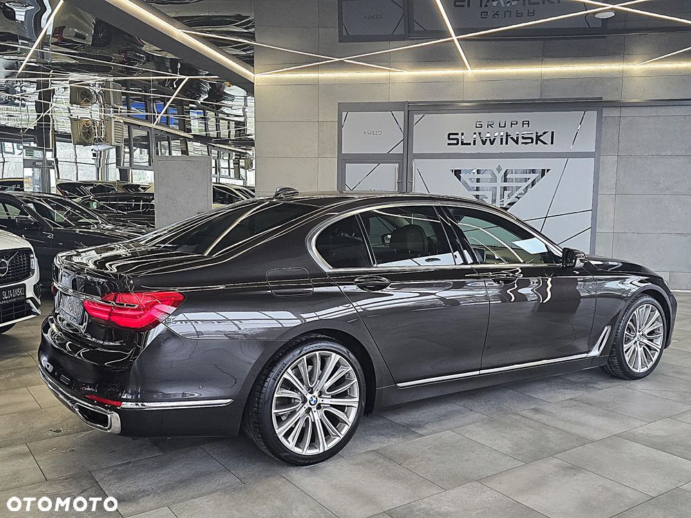 BMW Seria 7 730d xDrive - 9