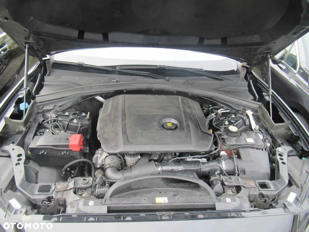 Jaguar F-Pace 20d AWD Pure - 6