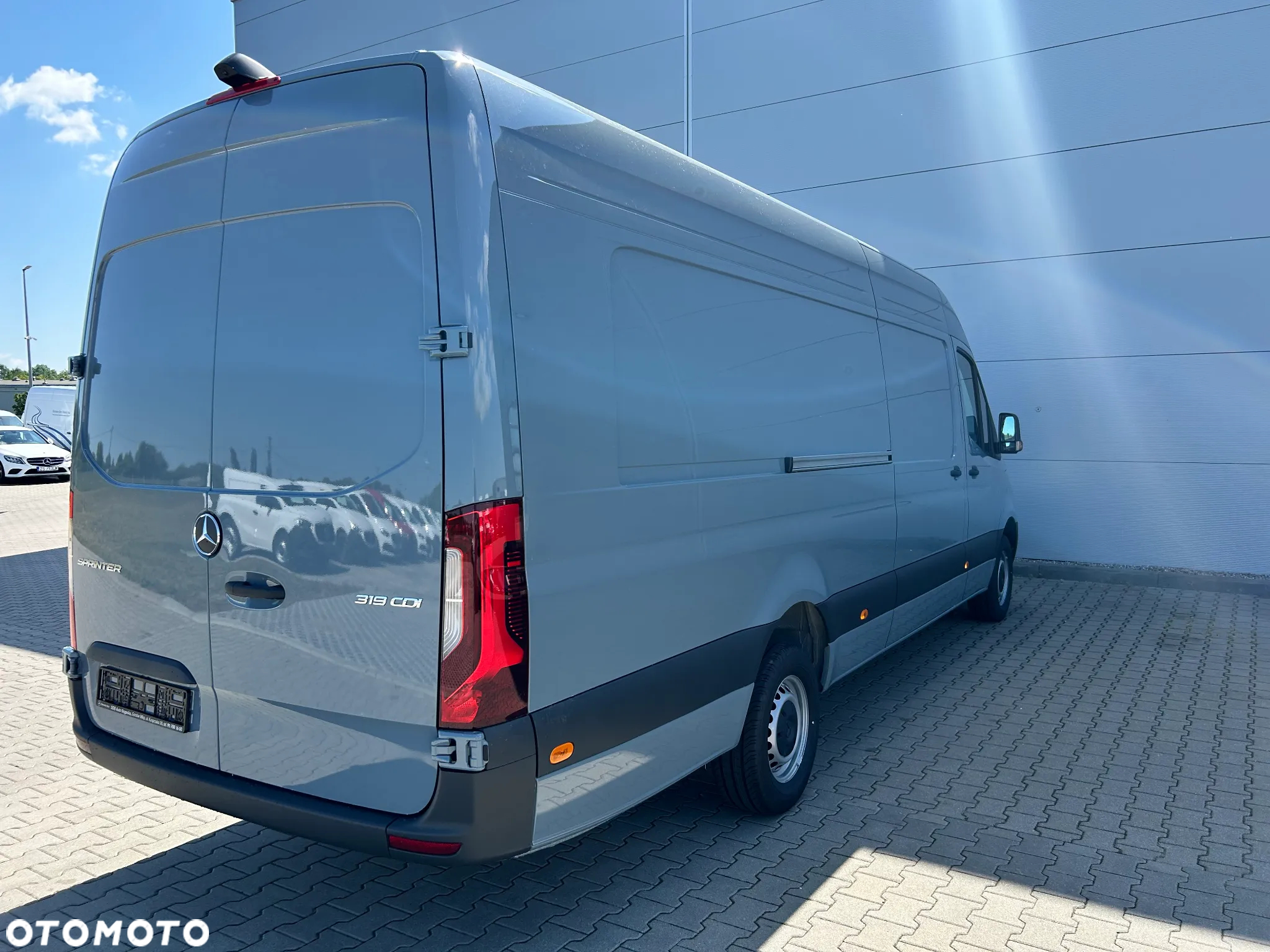 Mercedes-Benz SPRINTER 319 CDI FURGON EKSTRA DŁUGI - 17