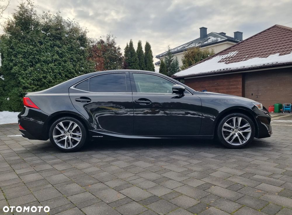 Lexus IS Business Edition - 27