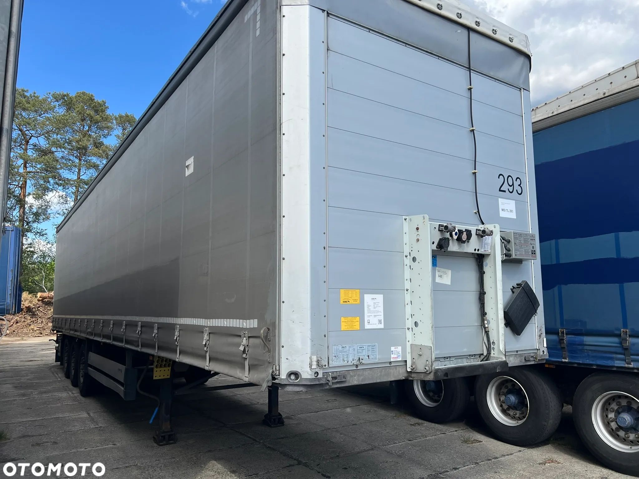 Schmitz Cargobull Standart Oś podnoszona Zertyfikat XL - 1