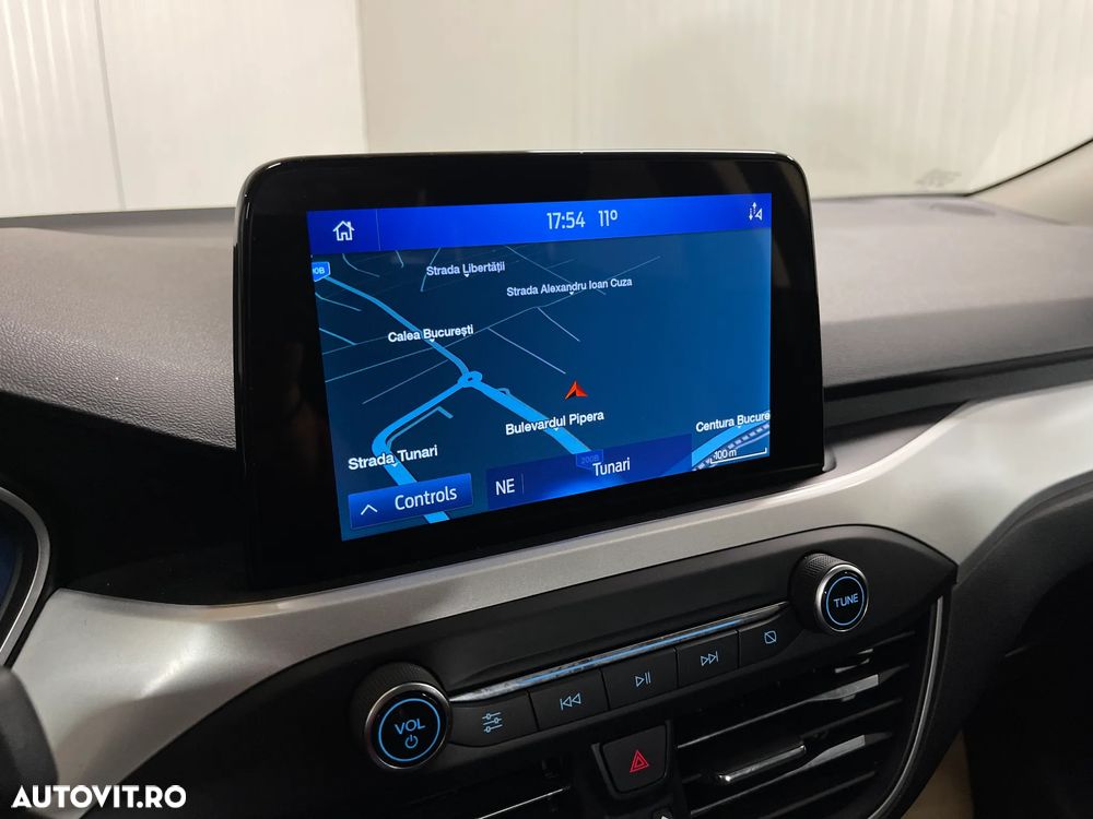 Ford Focus 1.0 EcoBoost Connected - 16