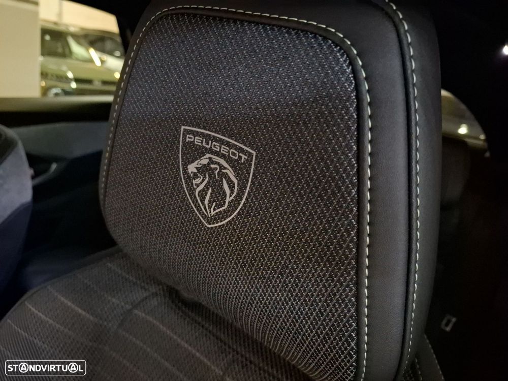 Peugeot E-3008 97 kWh Long Range GT - 28