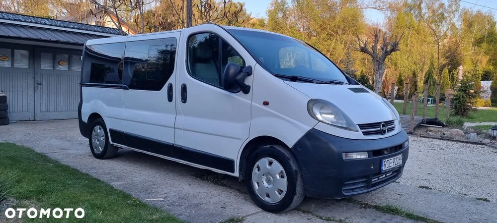 Opel Vivaro - 2