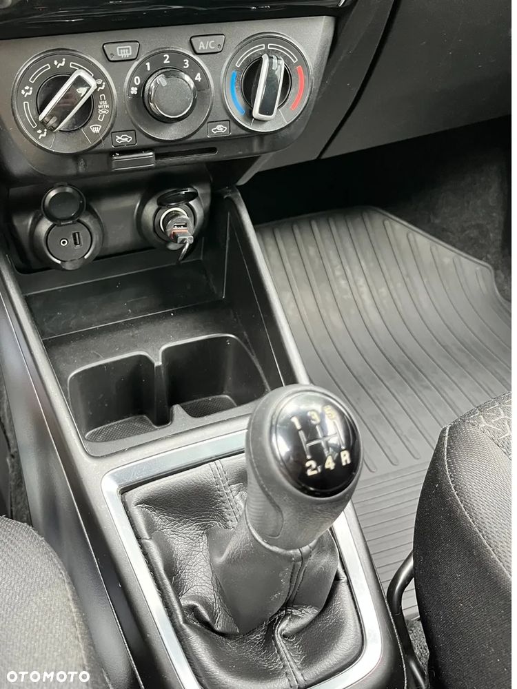 Suzuki Swift 1.2 Premium Plus - 18