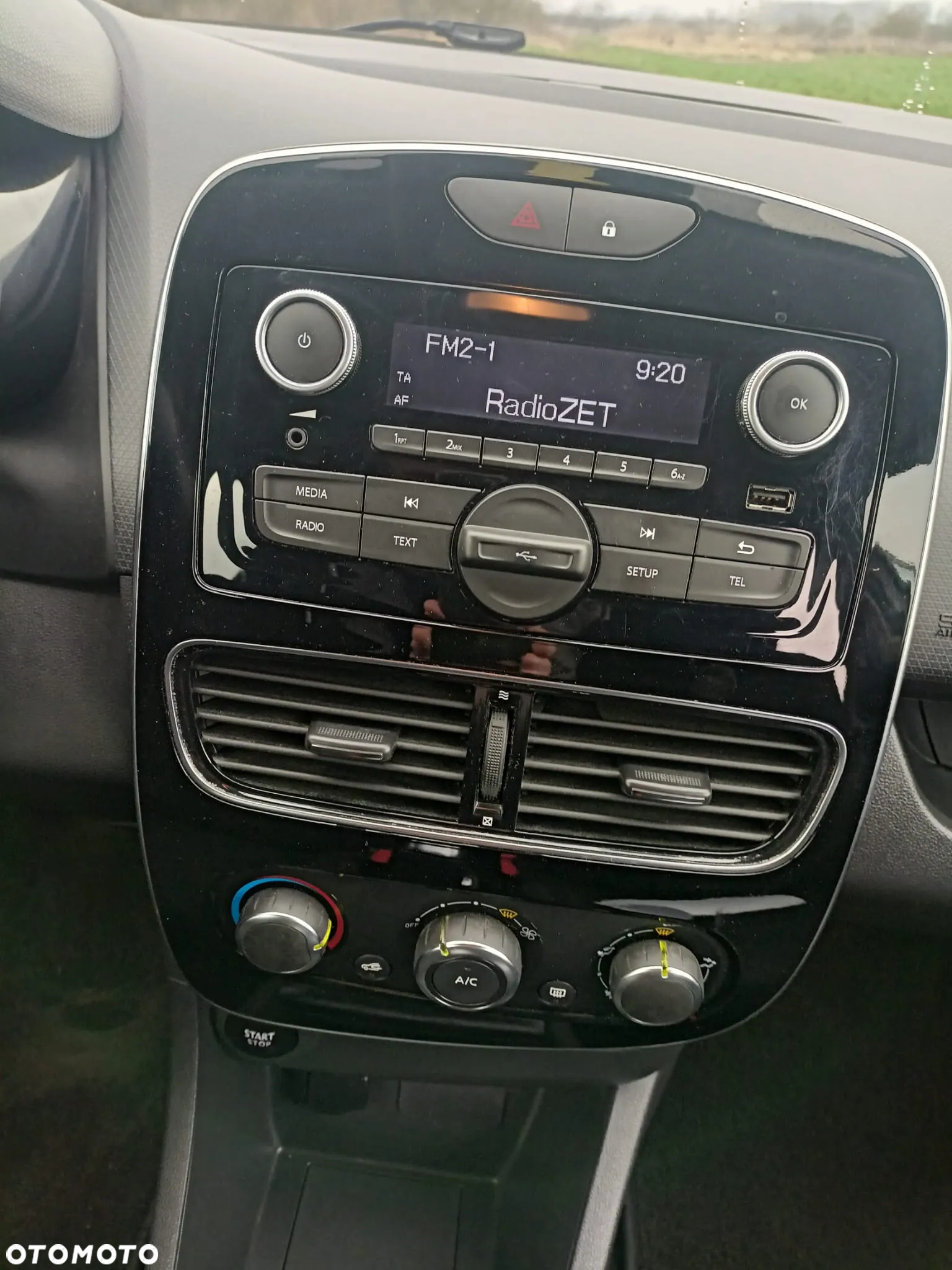 Renault Clio 1.5 dCi Energy Alize - 14