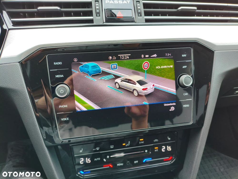 Volkswagen Passat 1.5 TSI EVO Business - 18