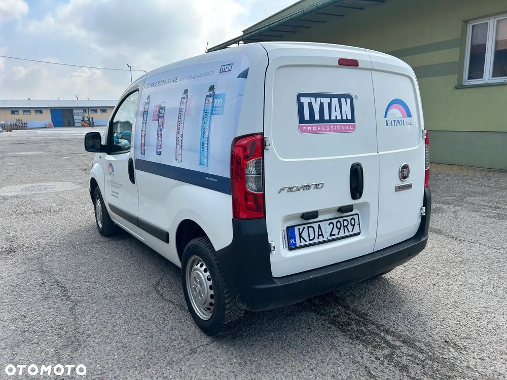 Fiat Fiorino Kombi Base - 3