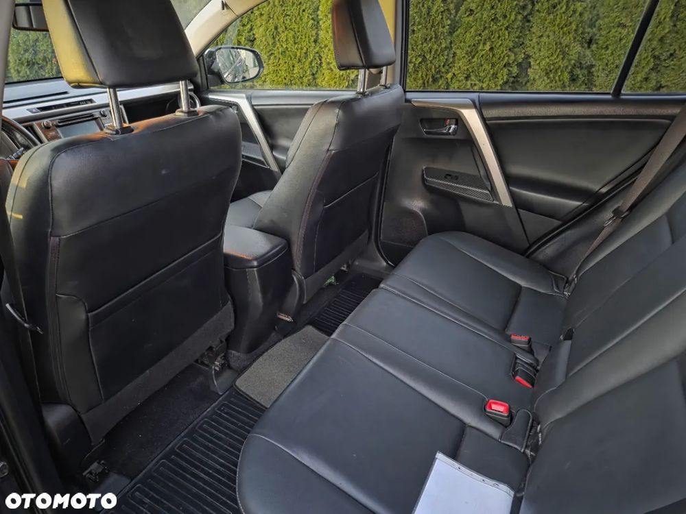 Toyota RAV4 2.0 D-4D Premium - 14