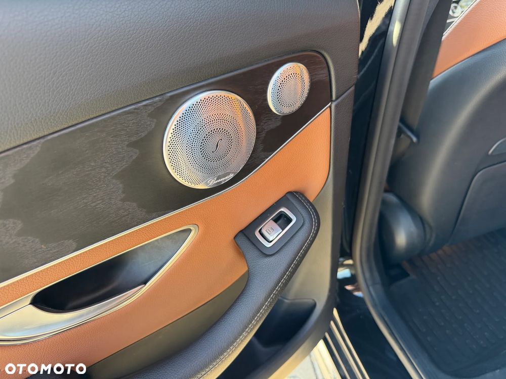 Mercedes-Benz Klasa C 220 d 4Matic 9G-TRONIC AMG Line - 26