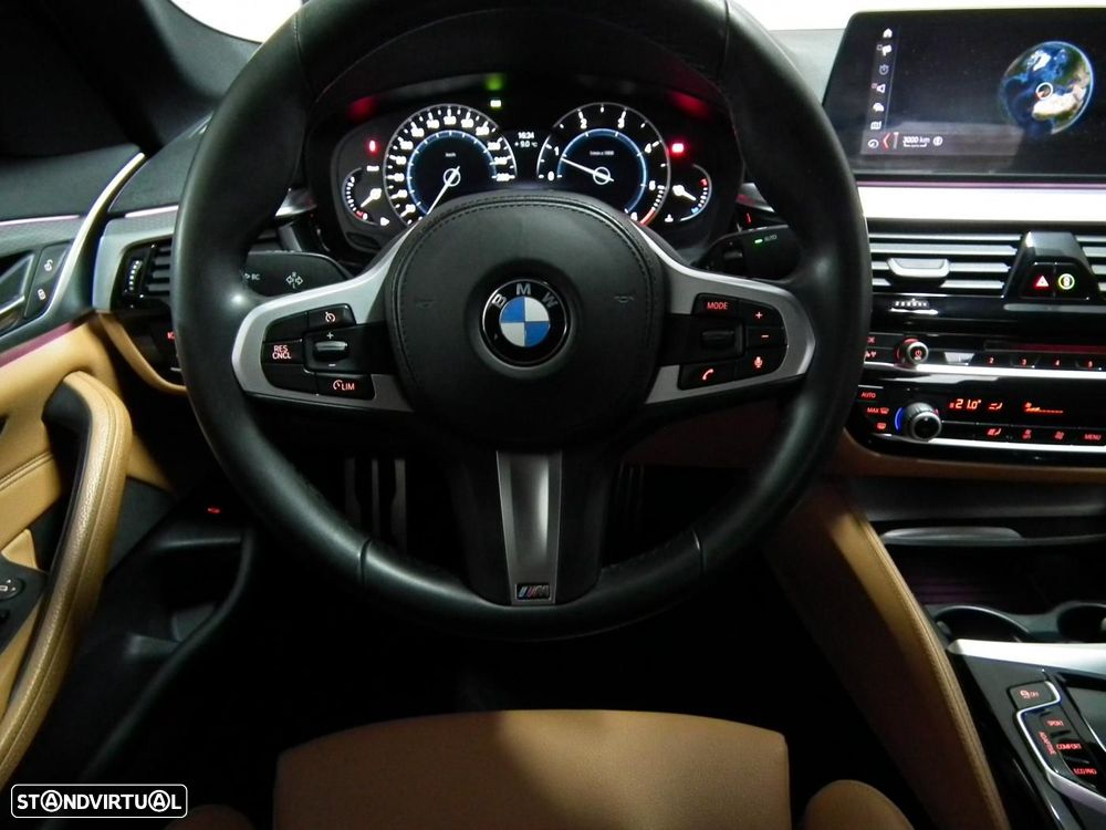 BMW 520 d Pack M Auto - 19