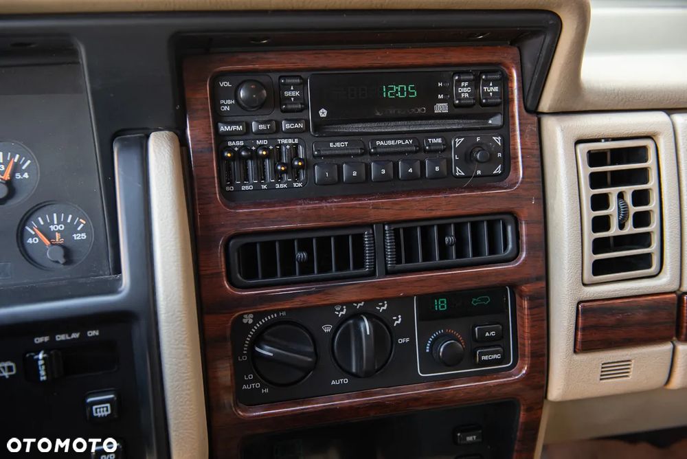 Jeep Grand Cherokee - 13