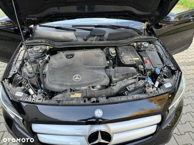 Mercedes-Benz GLA - 5