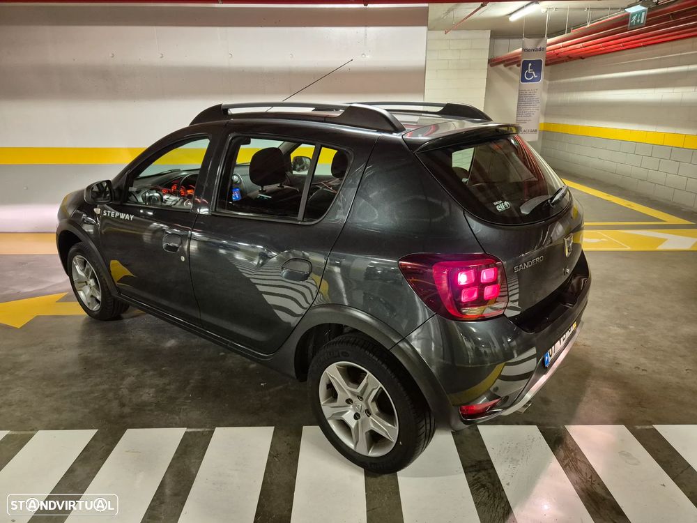 Dacia Sandero 0.9 TCe Stepway - 15